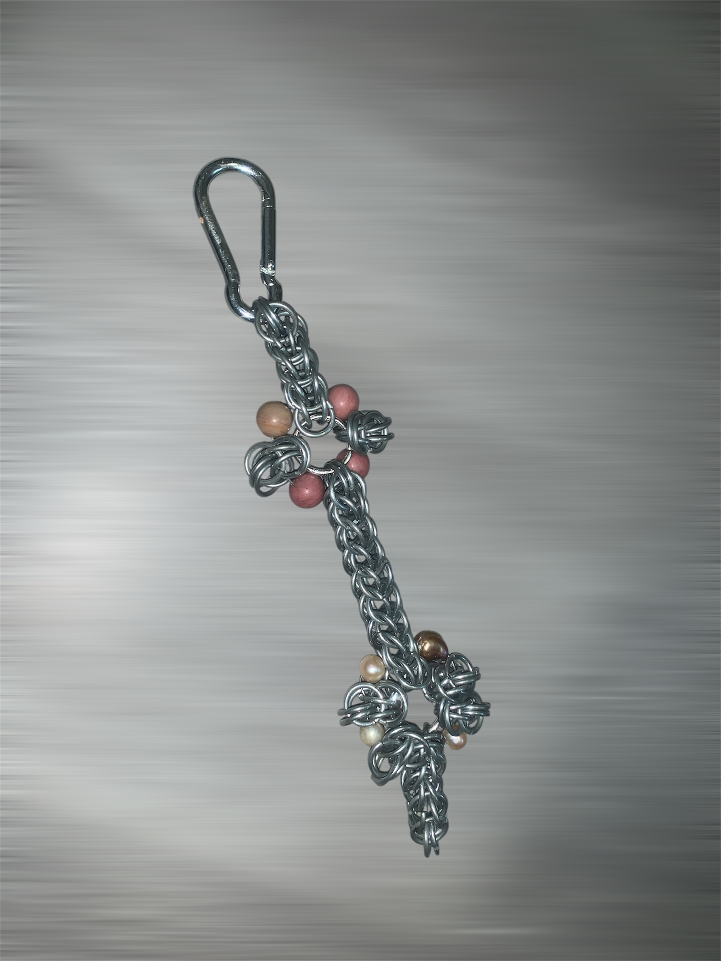 Charm nacré : chaîne perse et perles